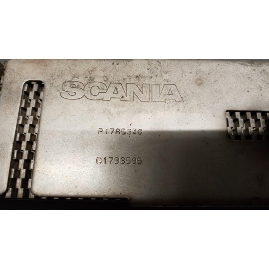 RADIATORE INTERCOOLERS SCANIA Serie R 2005> usato