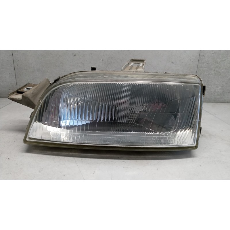 FIAT FARO ANTERIORE SINISTRO FIAT Punto 1993>1999 usato