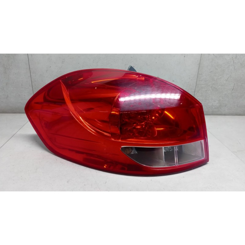 RENAULT FARO POSTERIORE ESTERNO SINISTRO RENAULT Clio 2009>2012 usato