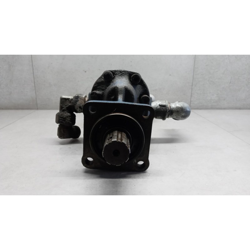 VOLVO truck HYDRAULIC PUMP  VOLVO truck FL6 used