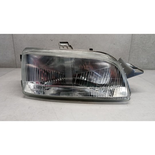 FARO ANTERIORE DESTRO FIAT Punto 1993>1999 usato