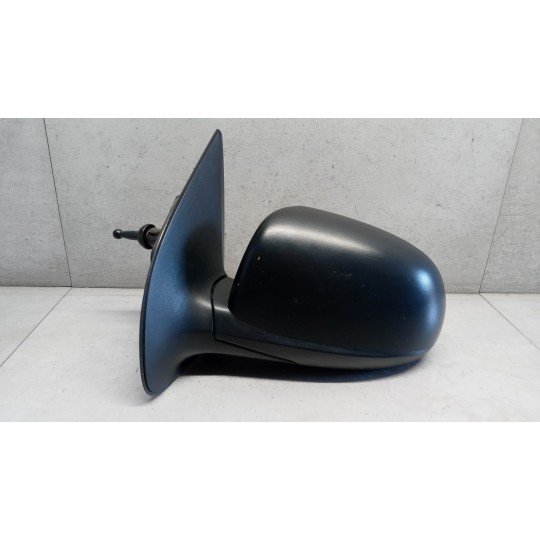 RETROVISORE SINISTRO HYUNDAI i20 2008>2012 usato