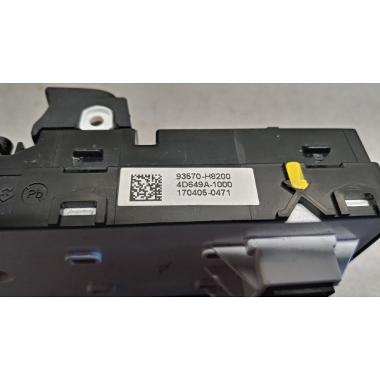 INTERRUTTORI E PULSANTI ALZAVETRI KIA Rio 2017> usato