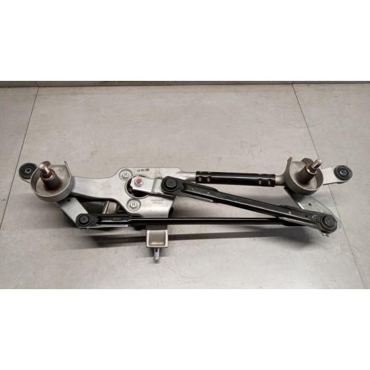 windshield wiper motor KIA Rio 2017> used