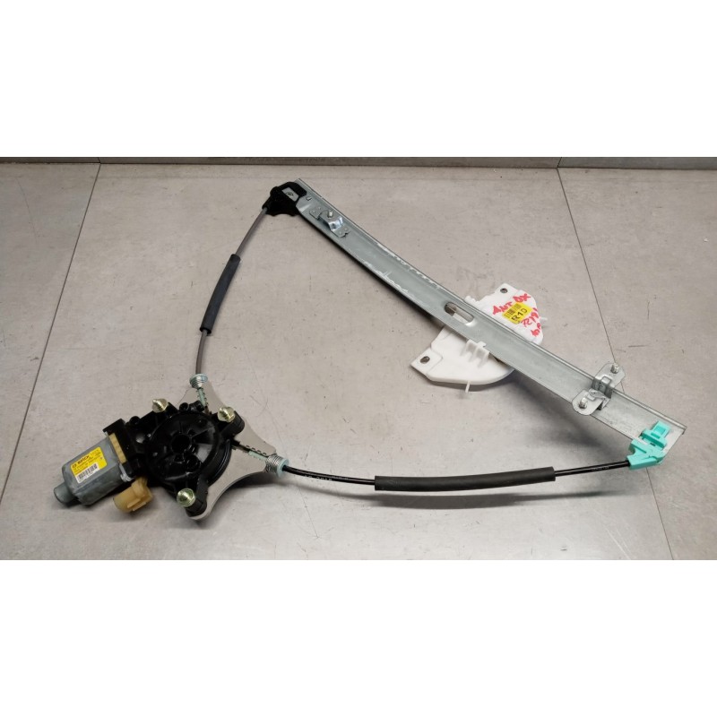 KIA FRONT RIGHT POWERED WINDOWS  KIA Rio 2017> used