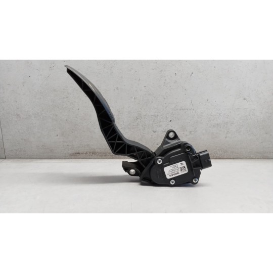 ELETRONIC THROTTLE PEDAL  NISSAN Qashqai 2014>2017 used