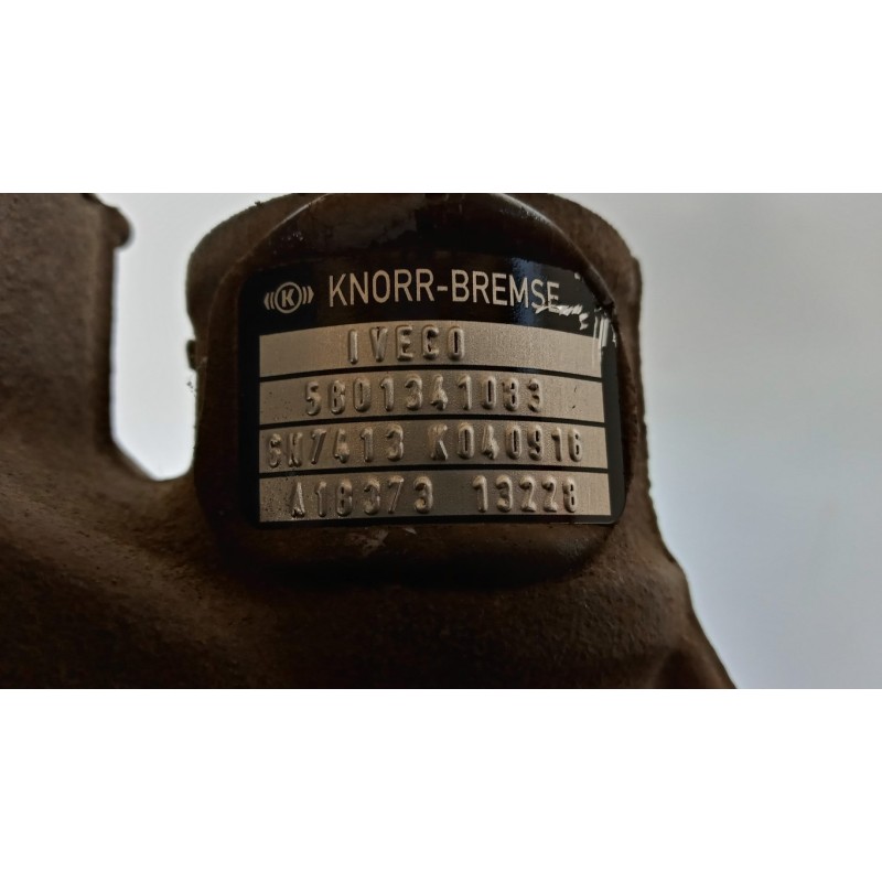 IVECO PINZA ANTERIORE SINISTRA IVECO Stralis 2013> usato