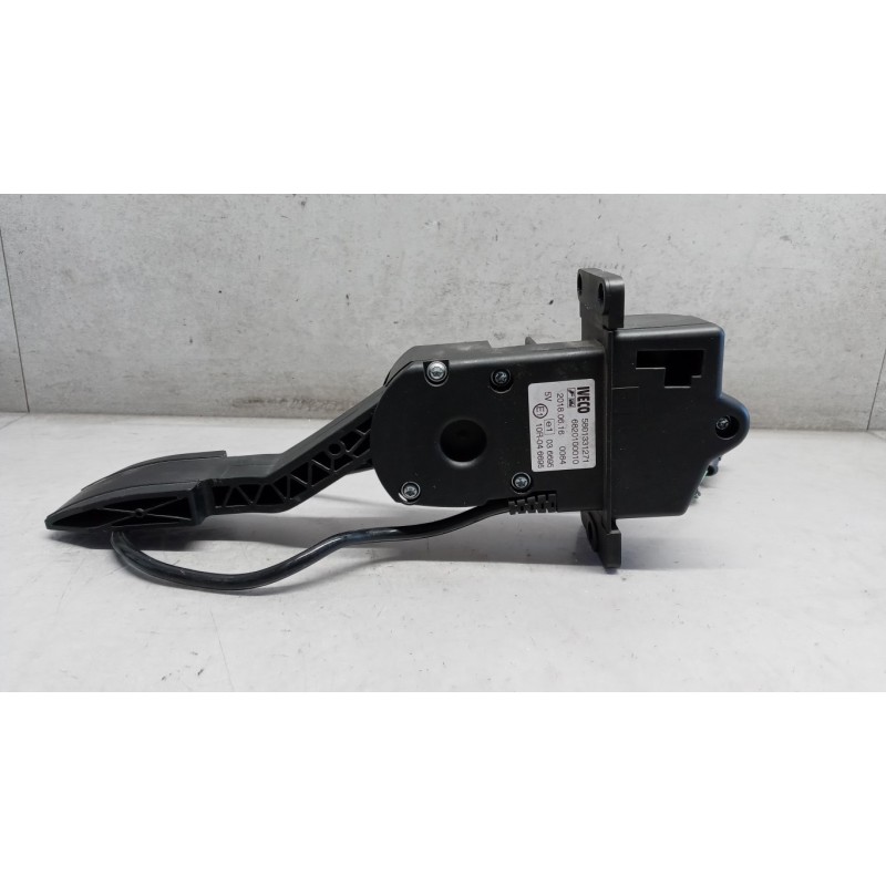 IVECO ELETRONIC THROTTLE PEDAL  IVECO Stralis 2013> used