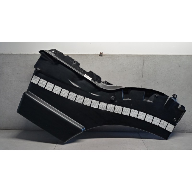 IVECO SOTTOPORTA ANT.SX IVECO Stralis 2013> usato