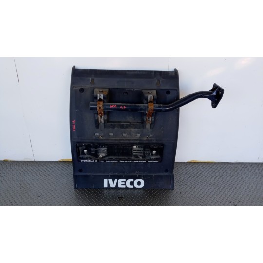 PARAFANGO POSTERIORE SINISTRO IVECO Stralis 2013> usato