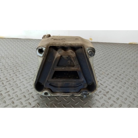 SUPPORTO MOTORE IVECO Stralis 2013> usato