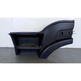 LEFT FRONT MUDGUARD  IVECO...