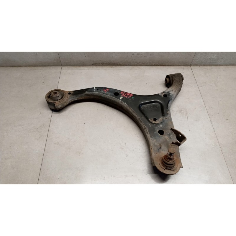 HYUNDAI CONTROL ARM FRONT LOWER LEFT  HYUNDAI Santa Fe 2006>2009 used