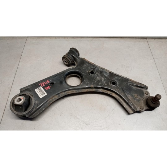 BRACCIO OSCILLANTE ANTERIORE INFERIORE DESTRO FIAT F.500L 2012> usato