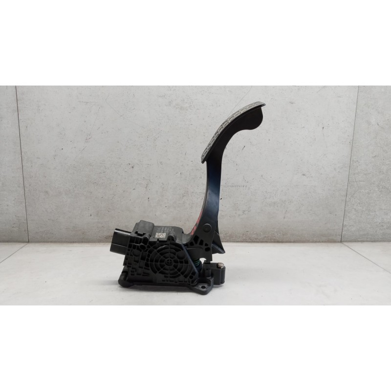 VOLKSWAGEN ELETRONIC THROTTLE PEDAL  VOLKSWAGEN Polo 2017>2021 used