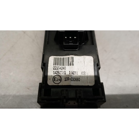 INTERRUTTORI E PULSANTI ALZAVETRI VOLVO truck FH euro 6 usato