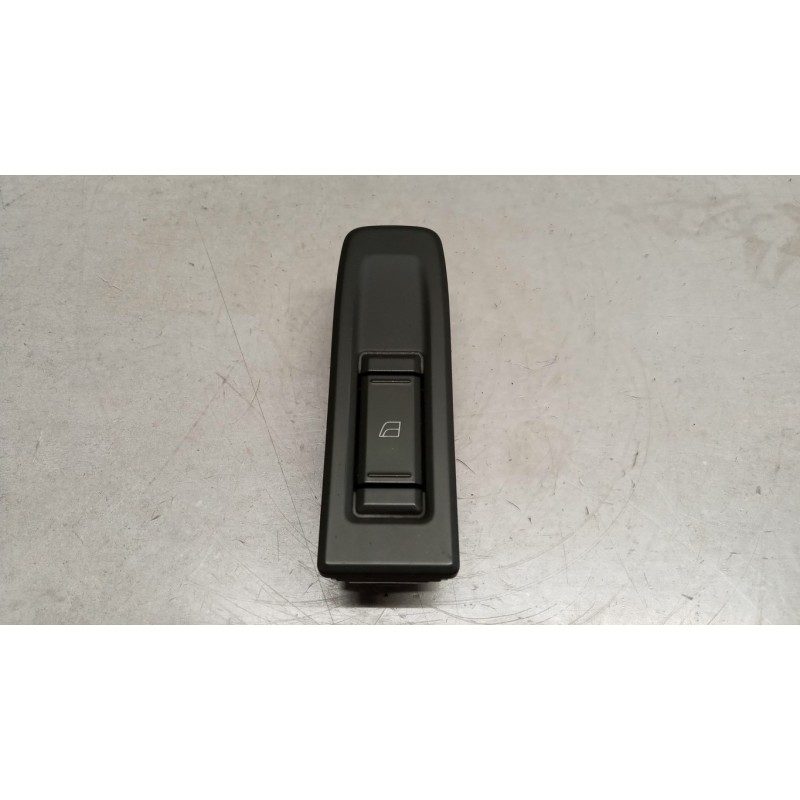 VOLVO truck INTERRUTTORI E PULSANTI ALZAVETRI VOLVO truck FH euro 6 usato