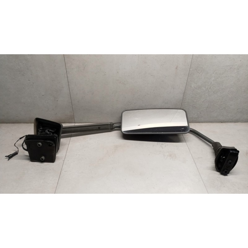 IVECO RETROVISORE SINISTRO IVECO EUROCARGO 2000>2005  usato