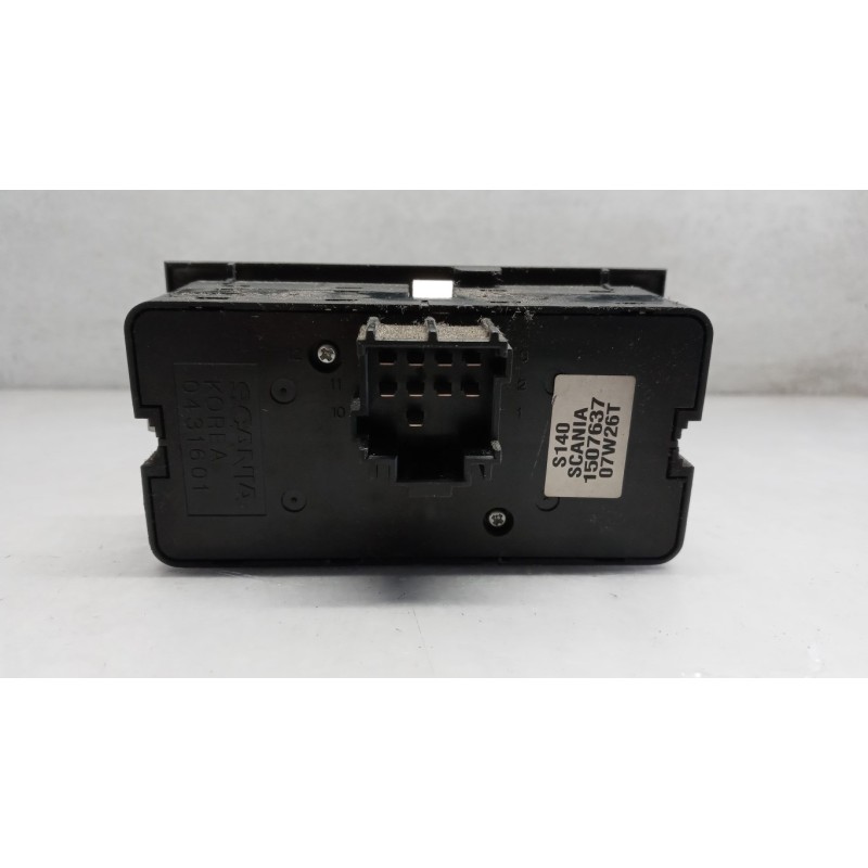 SCANIA INTERRUTTORI E PULSANTI ABITACOLO SCANIA Serie R 2005> usato