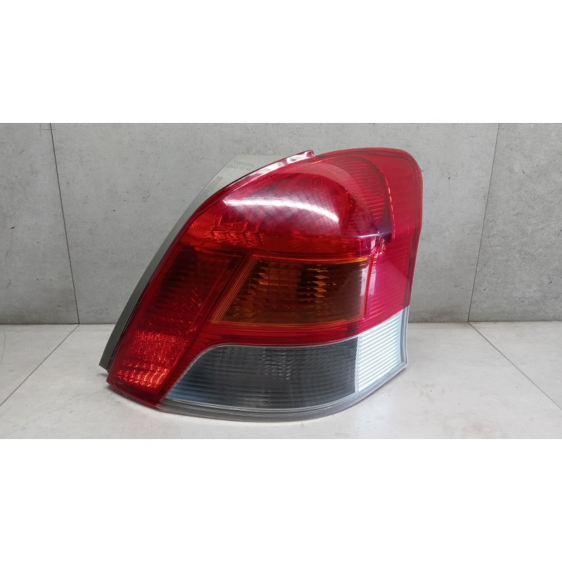 TOYOTA FARO POST ESTERNO LED DESTRO TOYOTA Yaris 2008>2011 usato