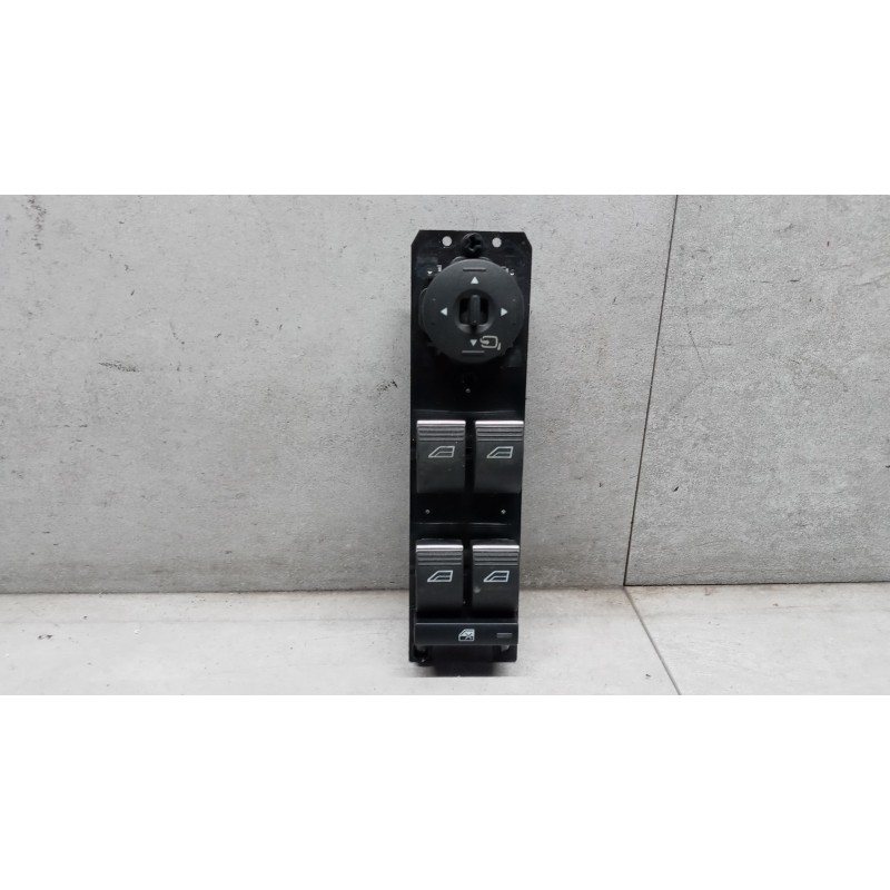 FORD INTERRUTTORI E PULSANTI ALZAVETRI FORD B-Max 2012> usato