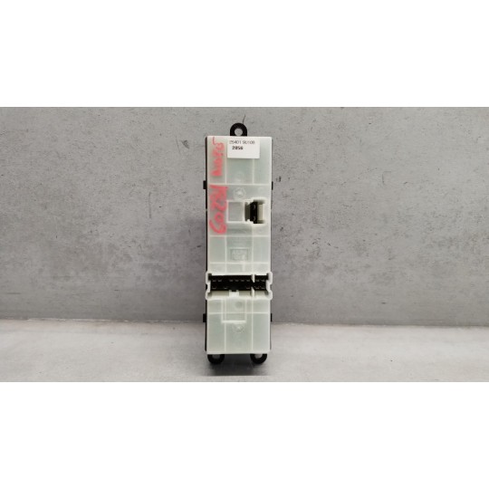 INTERRUTTORI E PULSANTI ALZAVETRI NISSAN Note 2006>2008 usato