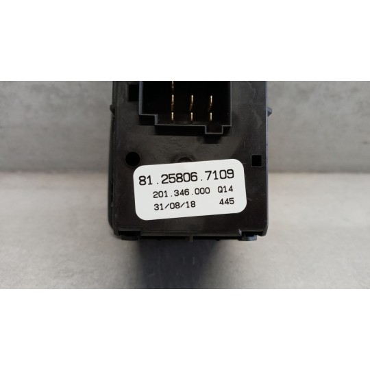 INTERRUTTORI E PULSANTI ALZAVETRI MAN TGX euro 6 usato