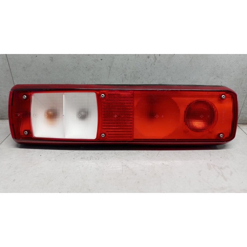 RENAULT truck FARO POSTERIORE ESTERNO SINISTRO RENAULT truck T 2014> usato