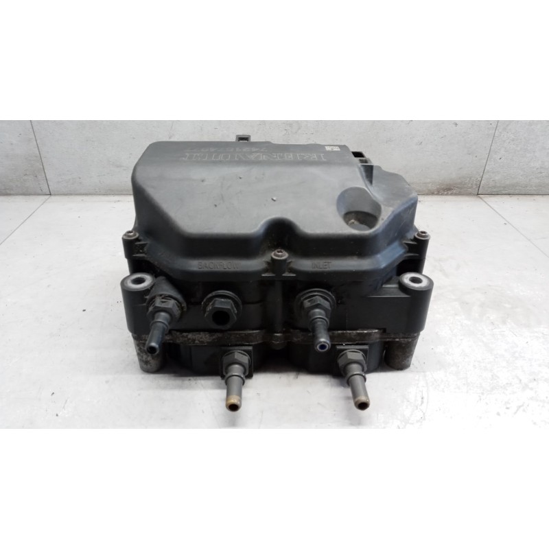RENAULT truck POMPA ADBLUE RENAULT truck T 2014> usato