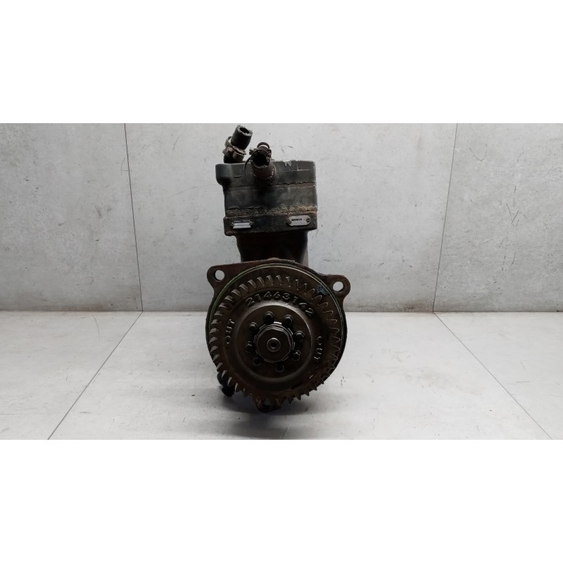 RENAULT truck AIR BRAKE COMPRESSOR RENAULT truck T 2014> used