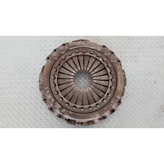 KIT FRIZIONE RENAULT truck T 2014> usato