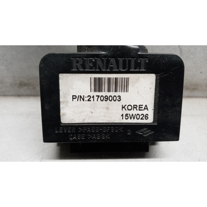 RENAULT truck VARIOUS SWITCHES AND BUTTONS C  RENAULT truck T 2014> used