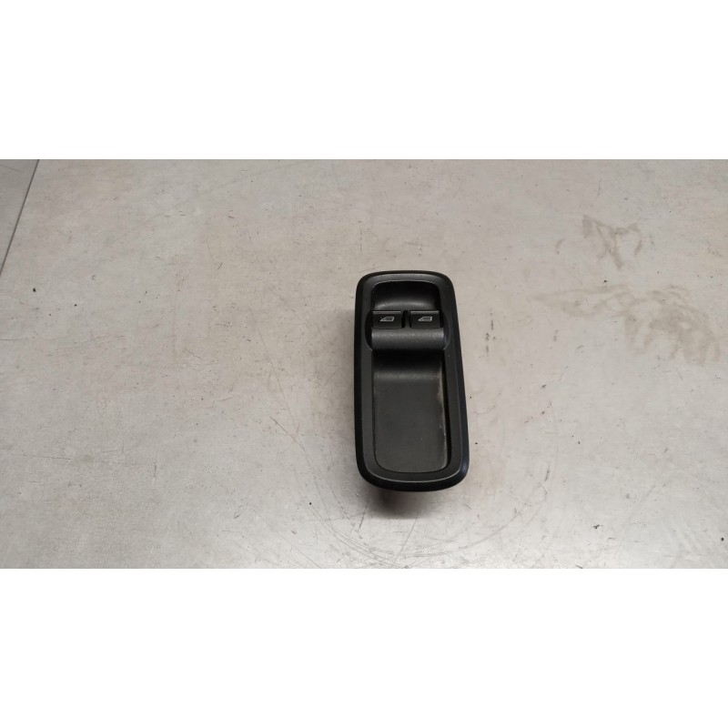 FORD INTERRUTTORI E PULSANTI ALZAVETRI FORD Fiesta 2008>2013 usato