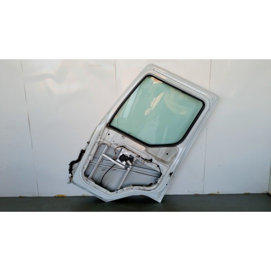 RIGHT FRONT DOOR  RENAULT truck Premium 2005>2013 used