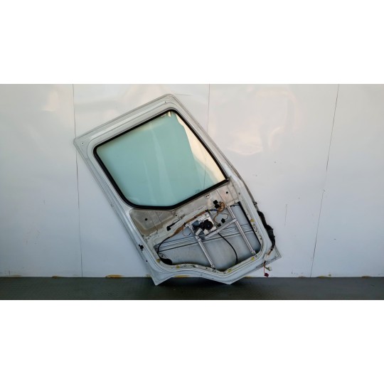 PORTA ANTERIORE SINISTRA RENAULT truck Premium 2005>2013 usato