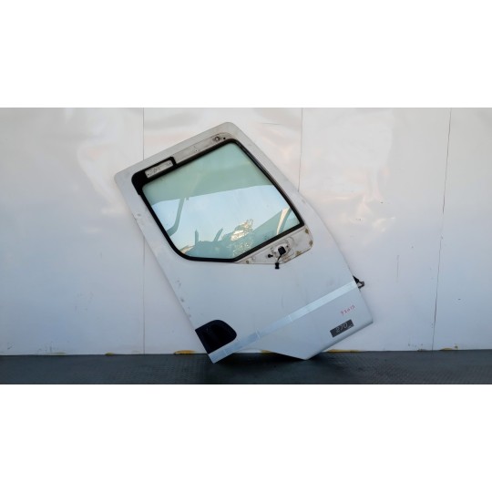 PORTA ANTERIORE DESTRA RENAULT truck Midlum usato