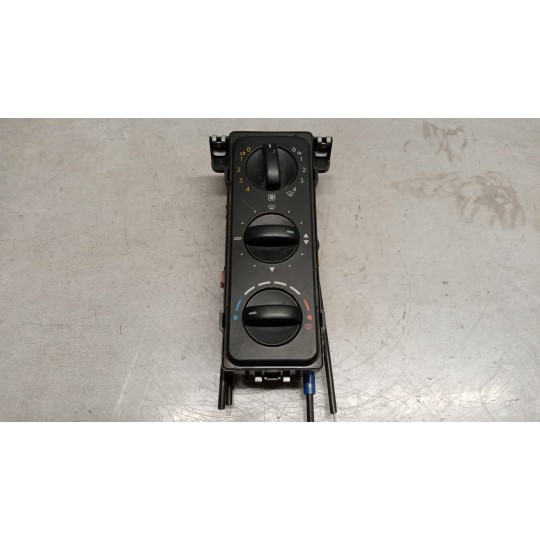 CENTRALINA CLIMATIZZATORE MERCEDES-BENZ truck Axor usato