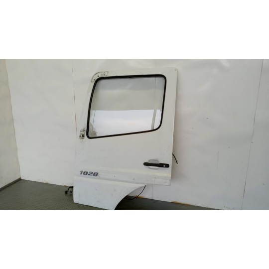 LEFT FRONT DOOR MERCEDES-BENZ truck Axor used