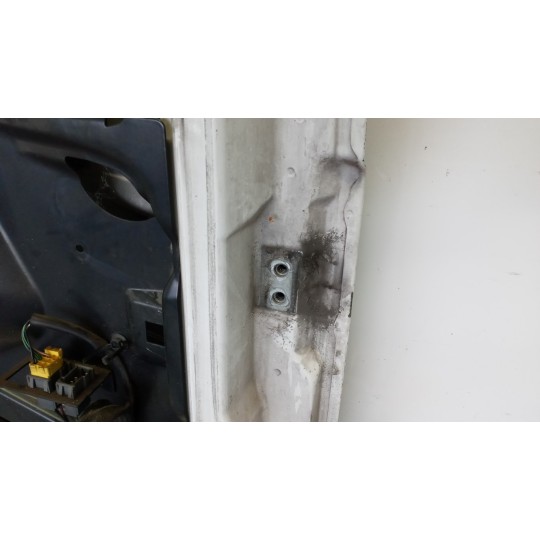 LEFT FRONT DOOR MERCEDES-BENZ truck Axor used