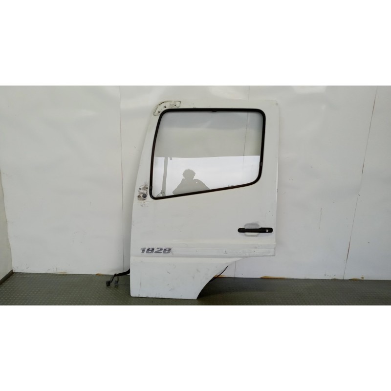 MERCEDES-BENZ truck PORTA ANTERIORE SINISTRA MERCEDES-BENZ truck Axor usato