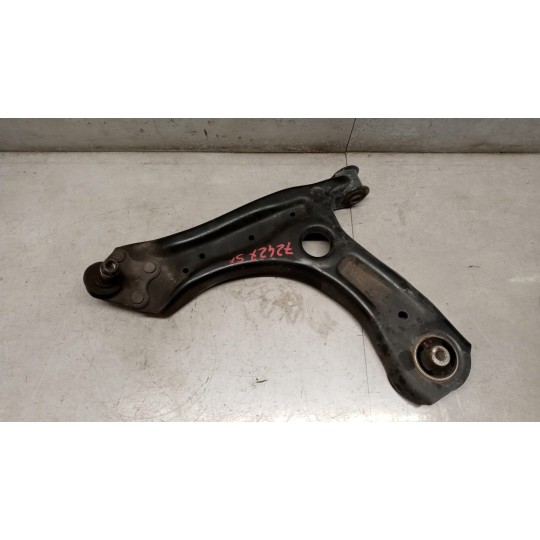 BRACCIO OSCILLANTE ANTERIORE INFERIORE SINISTRO SEAT Ibiza 2008>2012 usato