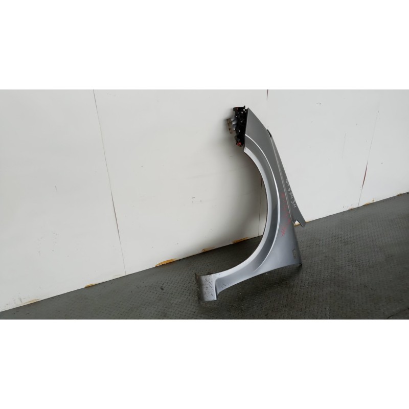 OPEL PARAFANGO ANTERIORE SINISTRO OPEL Zafira B 2005>2008 usato