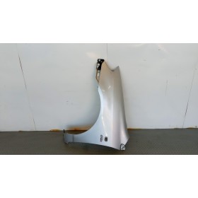 LEFT FRONT MUDGUARD  TOYOTA...