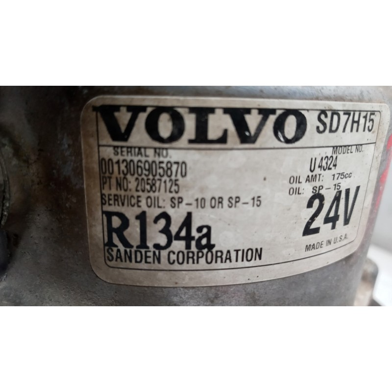VOLVO truck COMPRESSORE ARIA CONDIZIONATA VOLVO truck FH13 usato