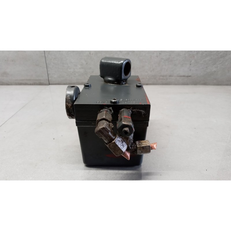 FRESIA truck CAB LIFT PUMP  FRESIA truck GENERICO used