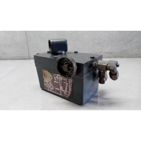 CAB LIFT PUMP  FRESIA truck...