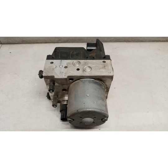 GRUPPO ABS TOYOTA Corolla Verso 2004>2009 usato