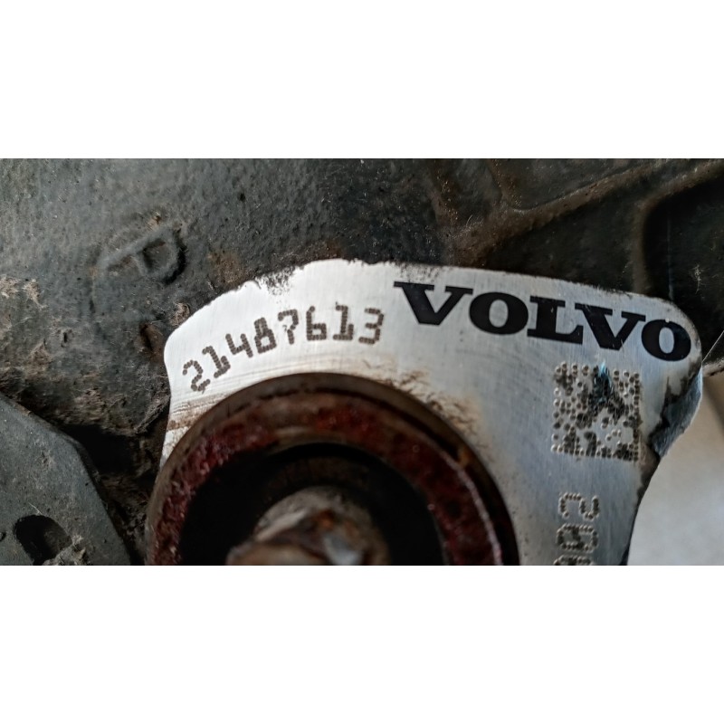 VOLVO truck PINZA POSTERIORE SINISTRA VOLVO truck FH13 usato