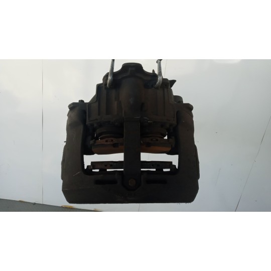 PINZA POSTERIORE DESTRA VOLVO truck FH13 usato