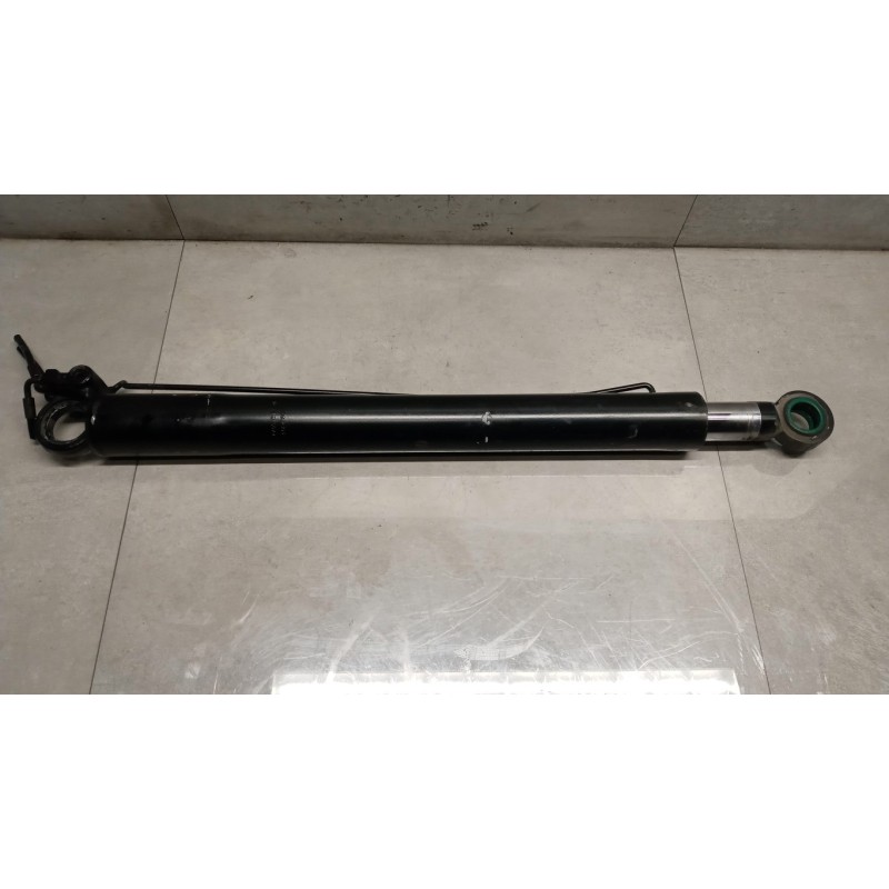 VOLVO truck PISTONE ALZA CABINA VOLVO truck FH13 usato